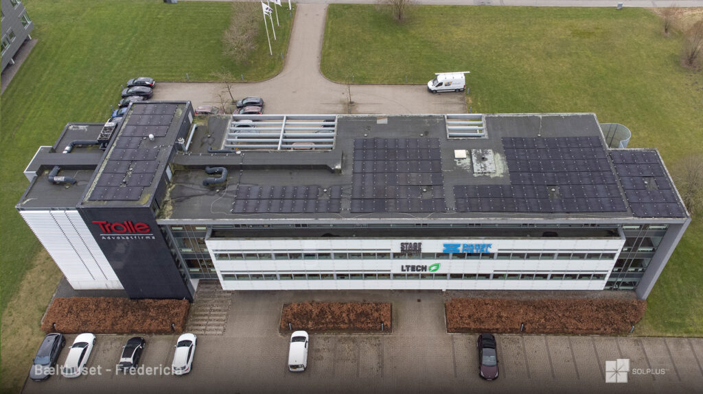 Bælthuset - Forfra - med logo - web